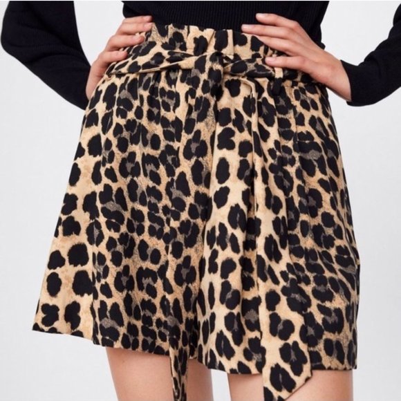 Zara Leopard Print High Waisted Shorts - Picture 1 of 4